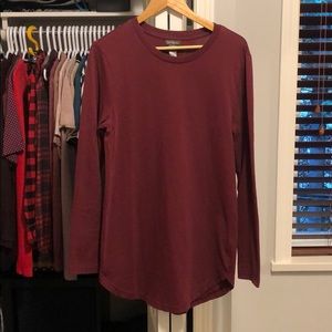 Long-line men’s long sleeve T-shirt